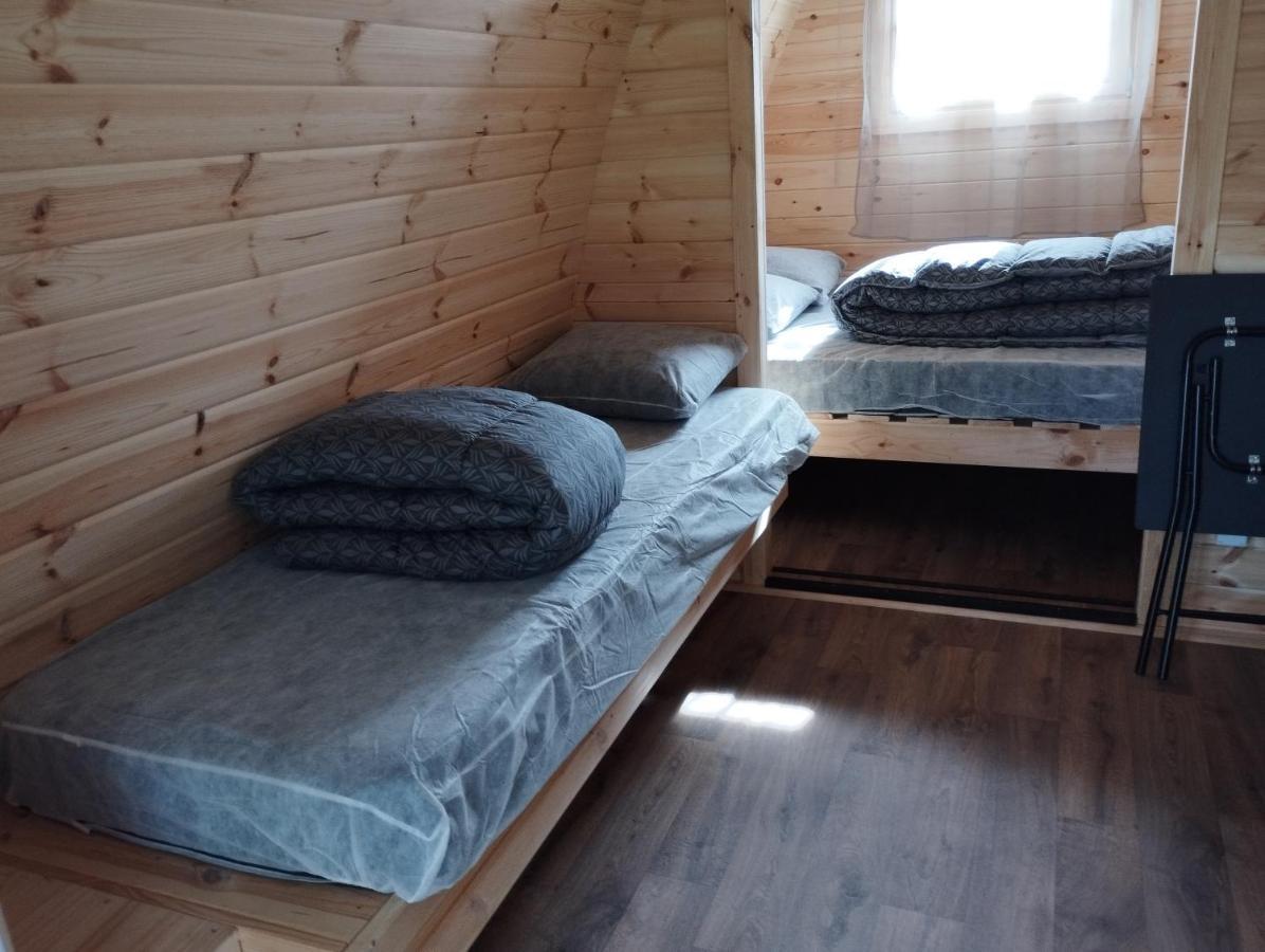 Camping Des Ribieres Confolens Exterior foto