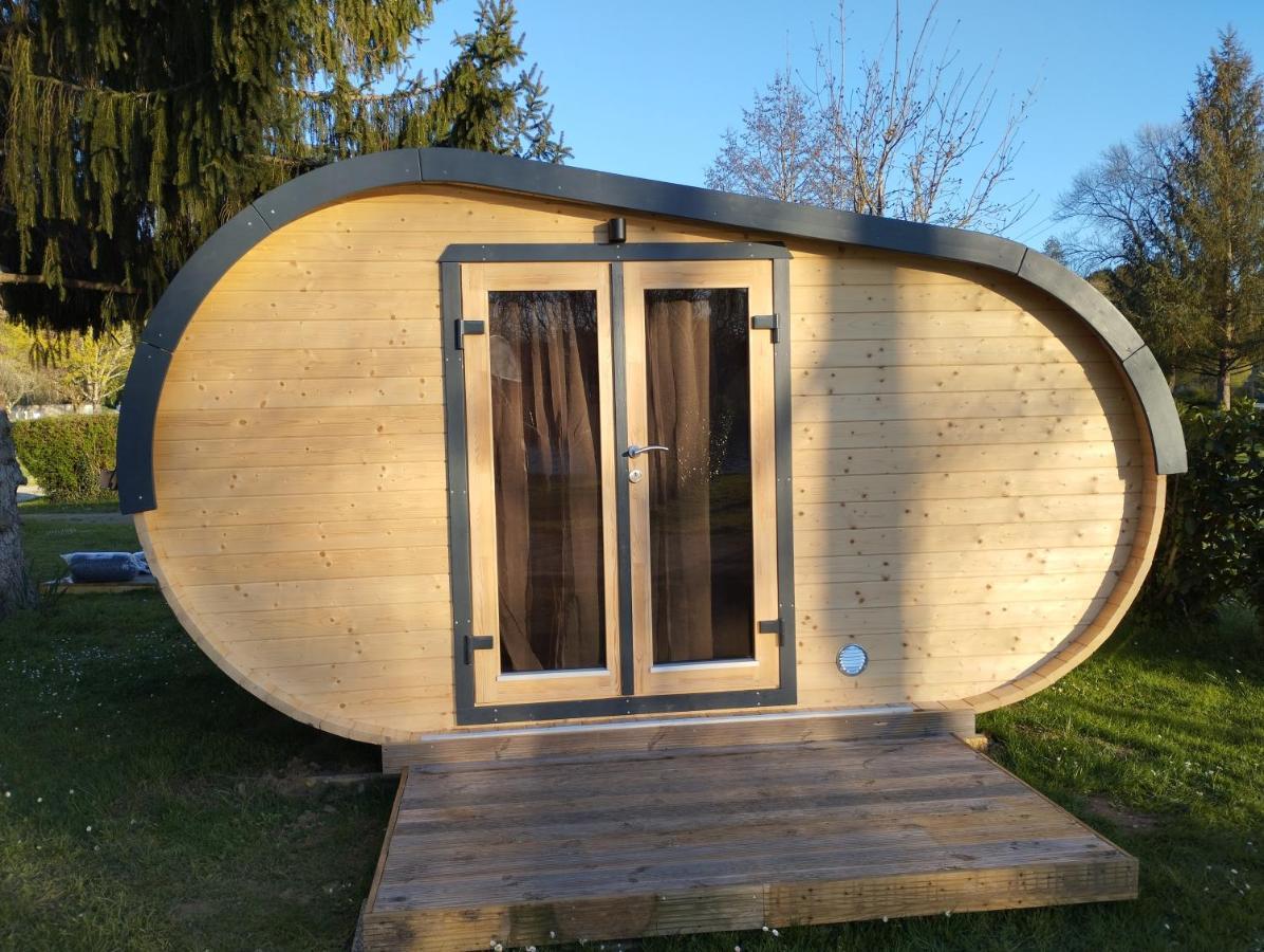 Camping Des Ribieres Confolens Exterior foto