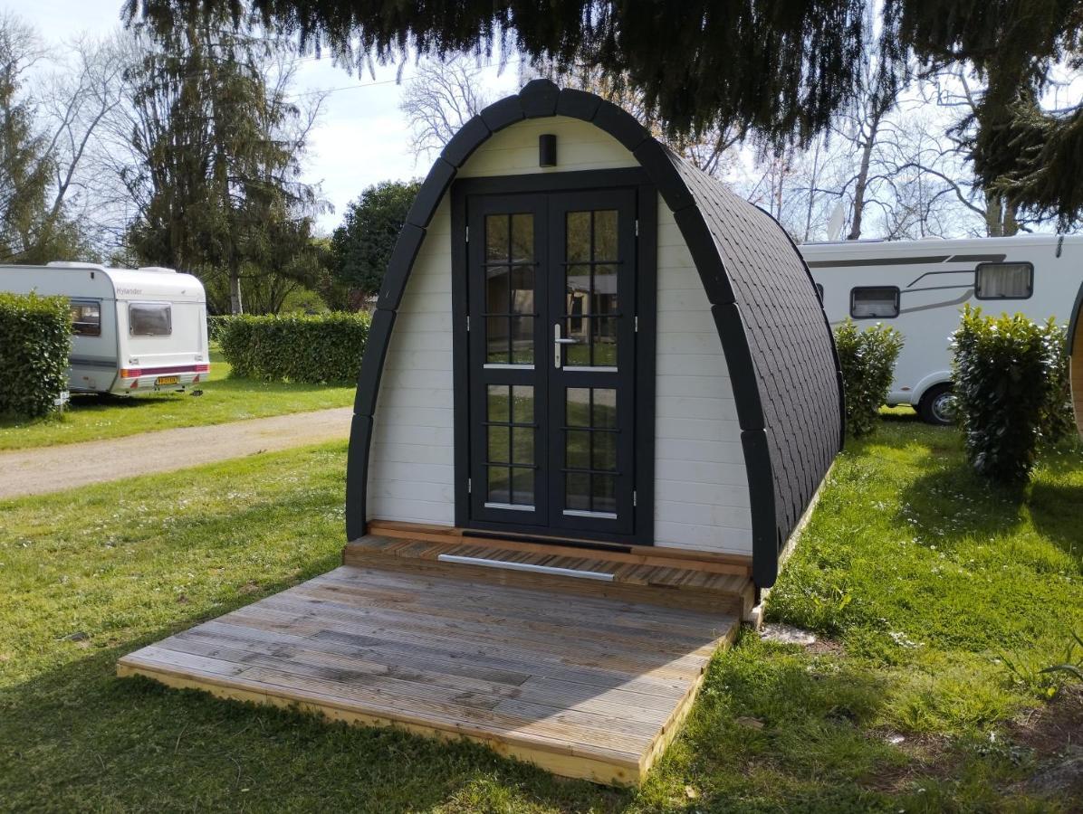 Camping Des Ribieres Confolens Exterior foto