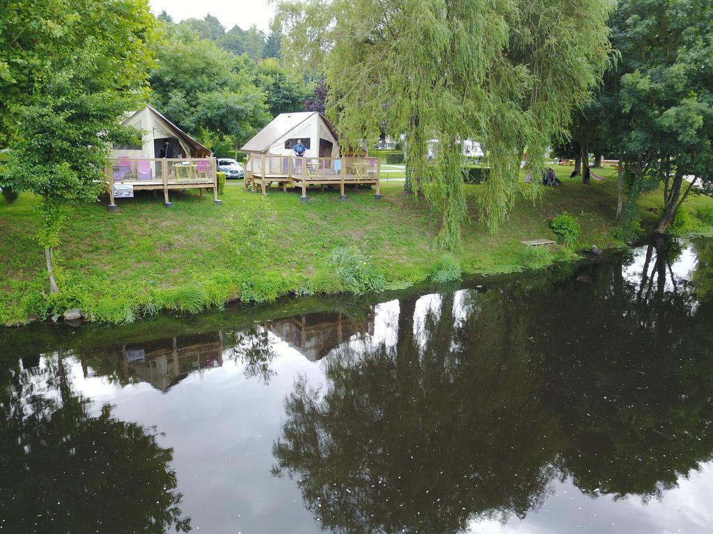 Camping Des Ribieres Hotel Confolens Exterior foto