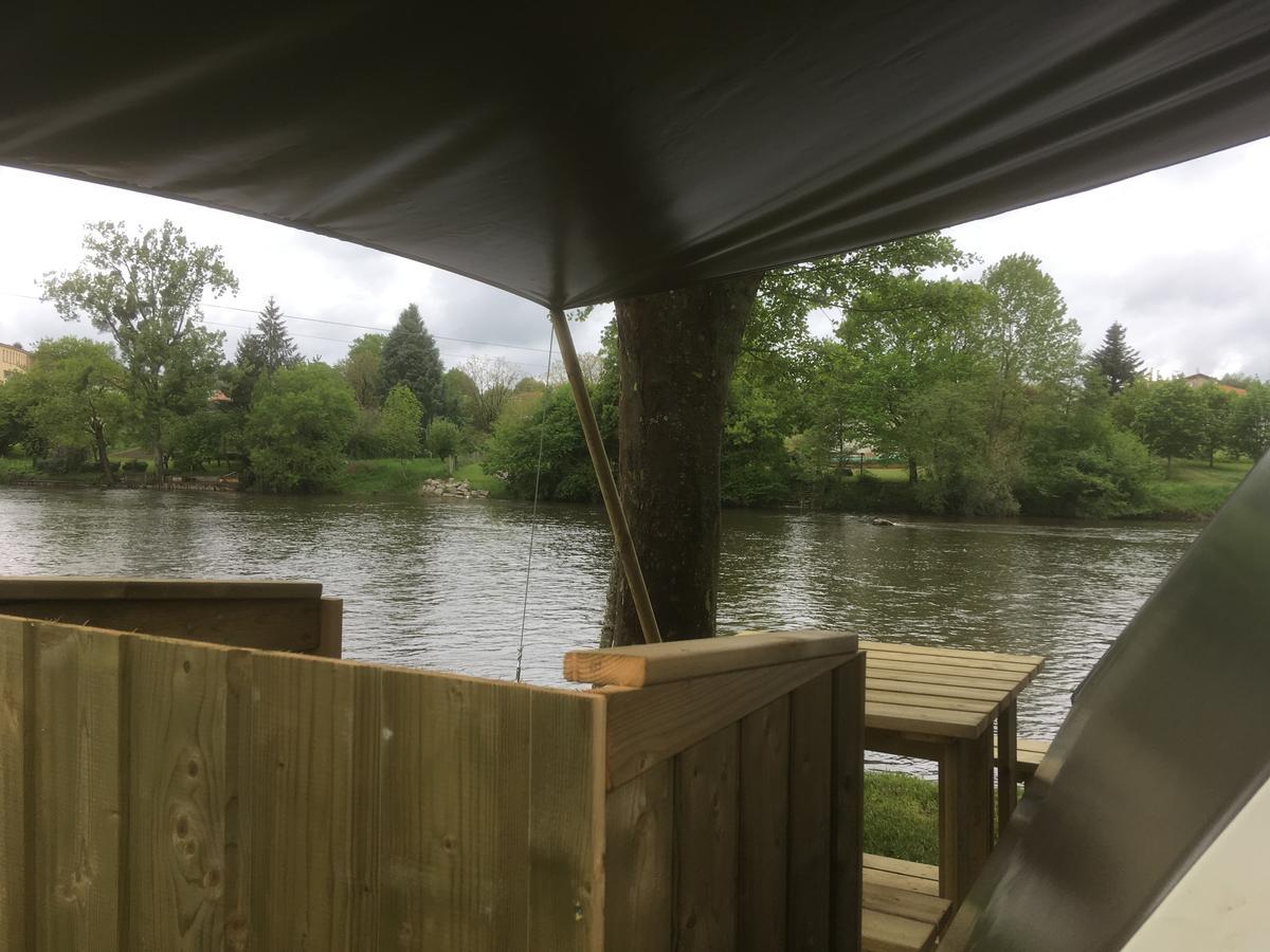 Camping Des Ribieres Confolens Exterior foto