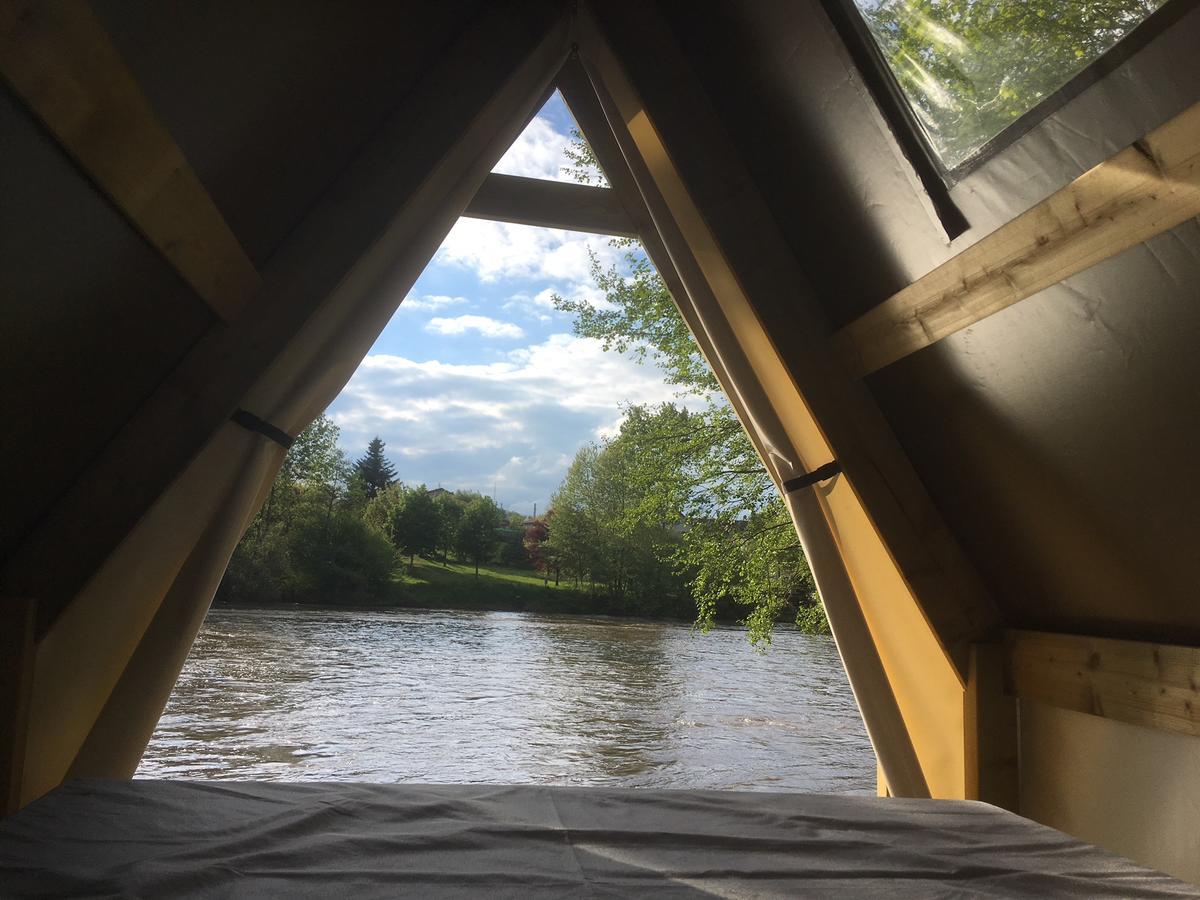 Camping Des Ribieres Confolens Exterior foto
