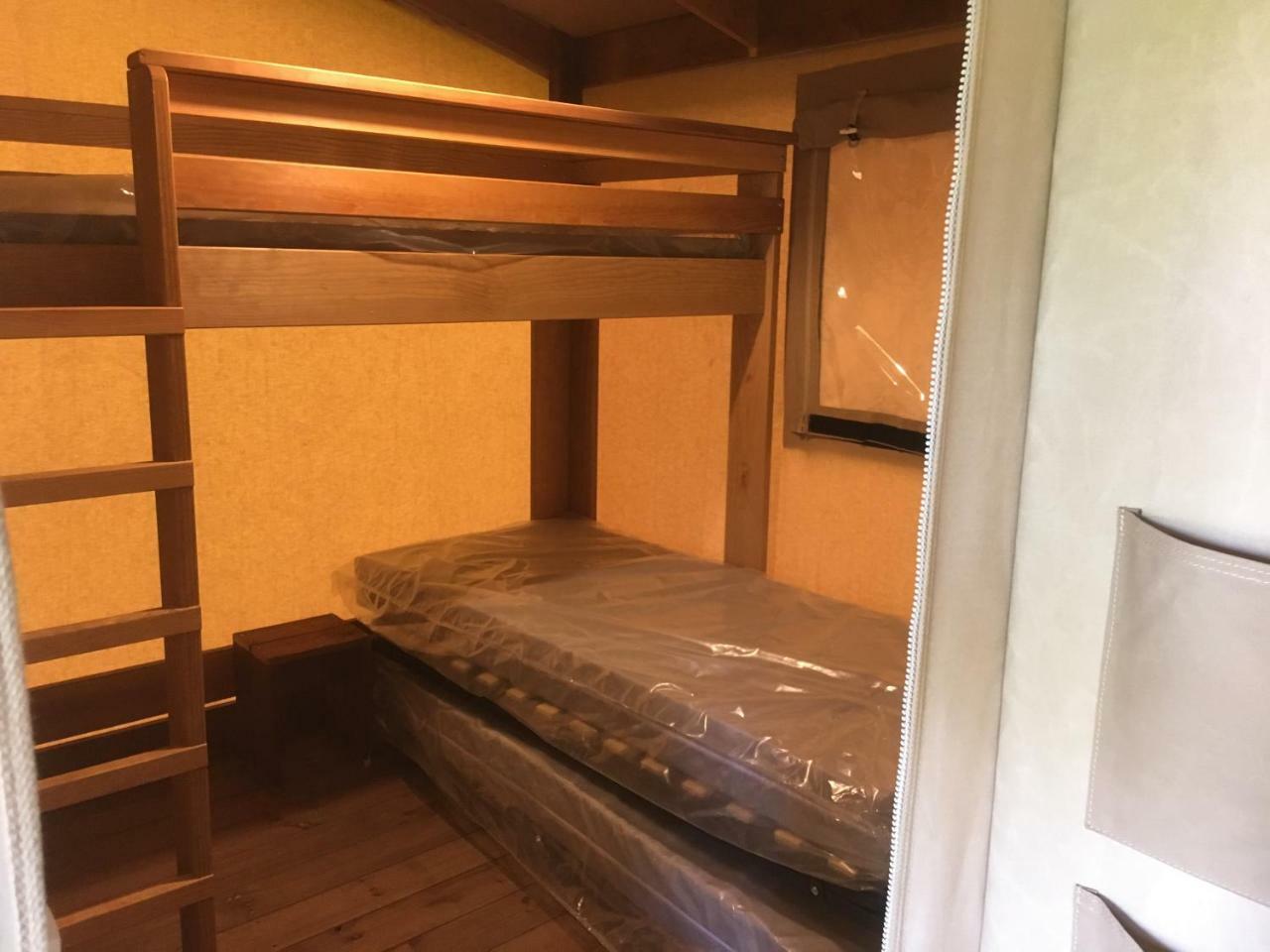 Camping Des Ribieres Confolens Exterior foto