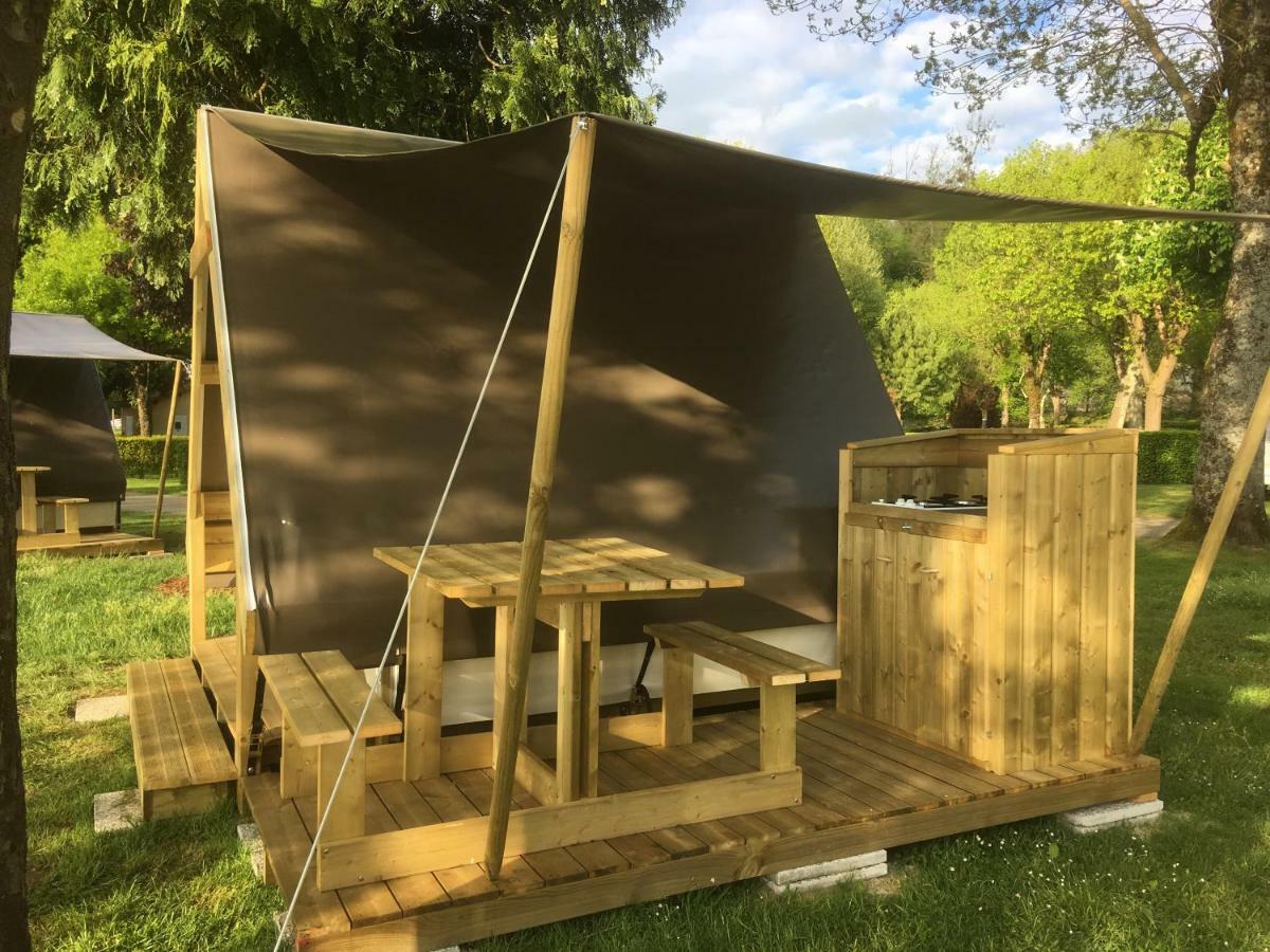 Camping Des Ribieres Confolens Exterior foto
